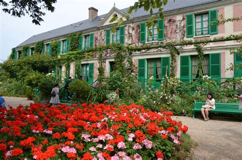 monet's garden location